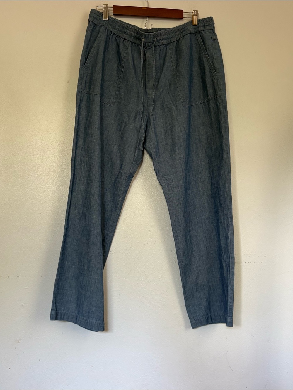 Banana Republic 100% Cotton Lightweight Pull-on Pants Size Large Chambray